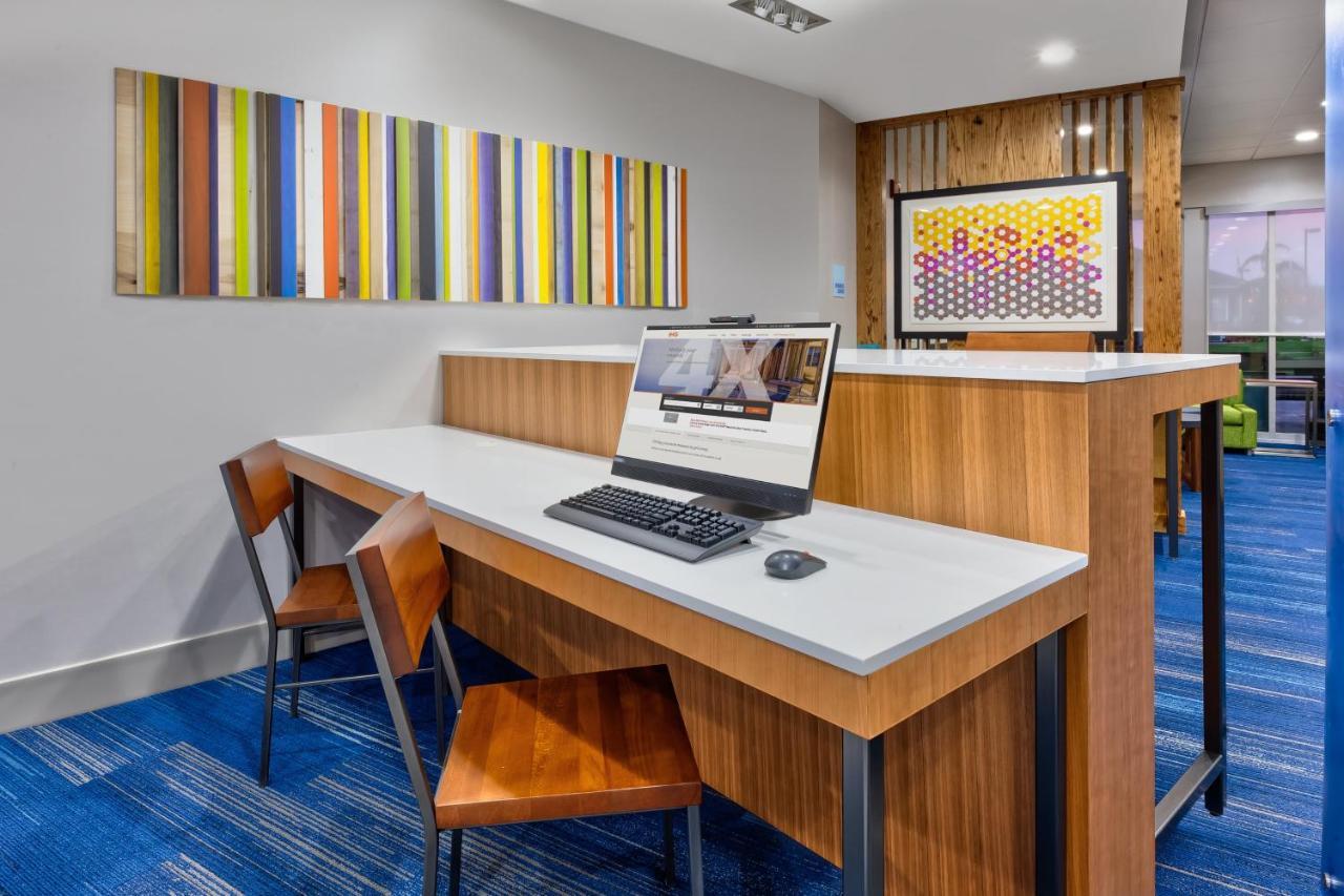 Holiday Inn Express & Suites Wooster By Ihg Exteriör bild